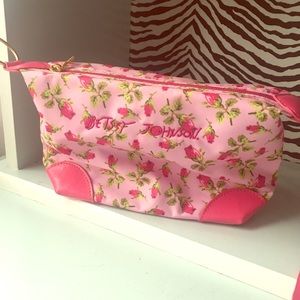 LAST CHANCE Betsey Johnson Rose Wristlet